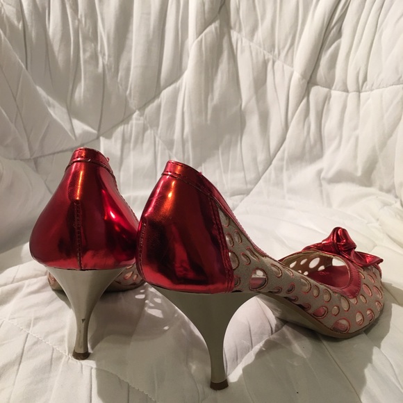 Patrizia Rigotti 3” Kitten Heels with Bow - Picture 8 of 12